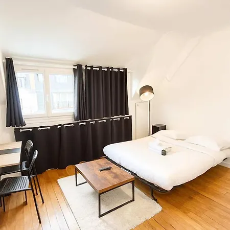 Cosy Avec Ascenseur 16 - 2 Personnes Apartment